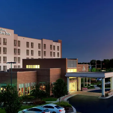 Hilton Garden Inn Lake Forest Mettawa