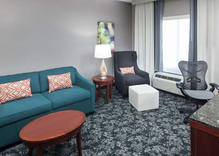 Hilton Garden Forest Mettawa 3* Lake Forest