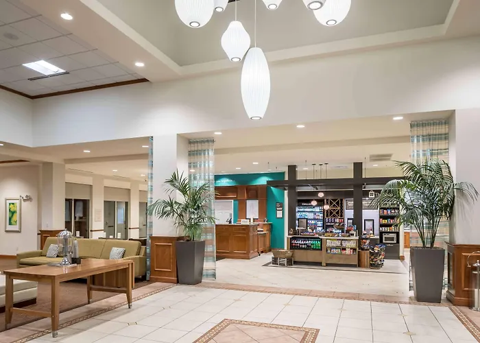 Hilton Garden Forest Mettawa Hotel