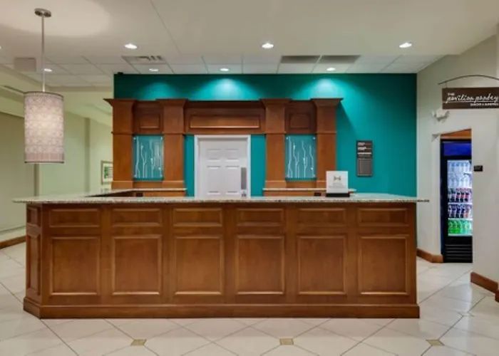 Hotel Hilton Garden Forest Mettawa