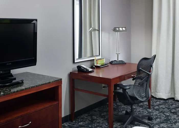 Hilton Garden Forest Mettawa Lake Forest