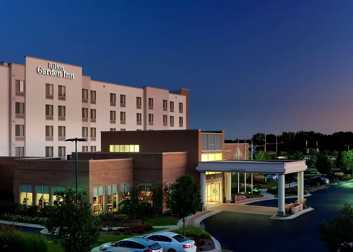 Hilton Garden Forest Mettawa Hotel