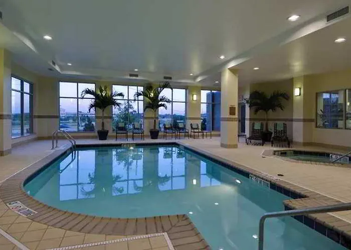 Hilton Garden Forest Mettawa Hotel 3*
